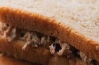Classic tuna sandwich